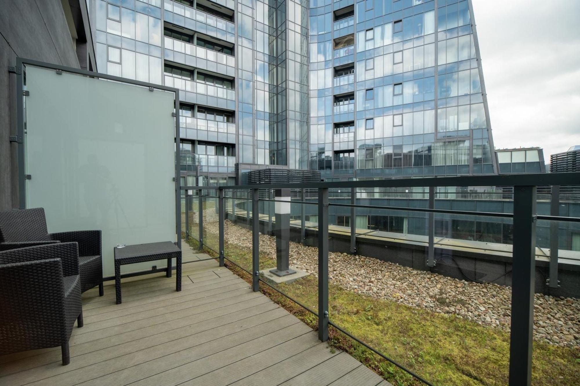 Apartly - Hanza Tower *