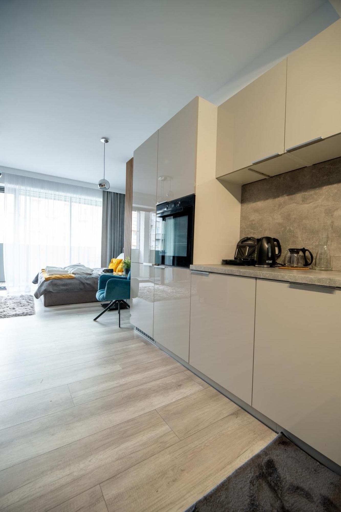 Apartly - Hanza Tower
