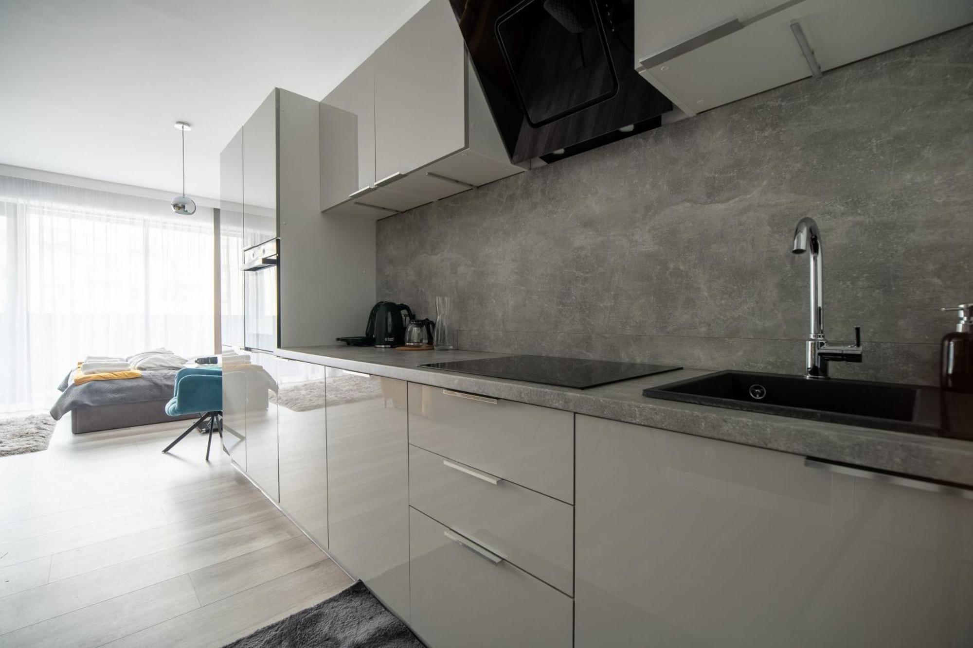 Apartly - Hanza Tower