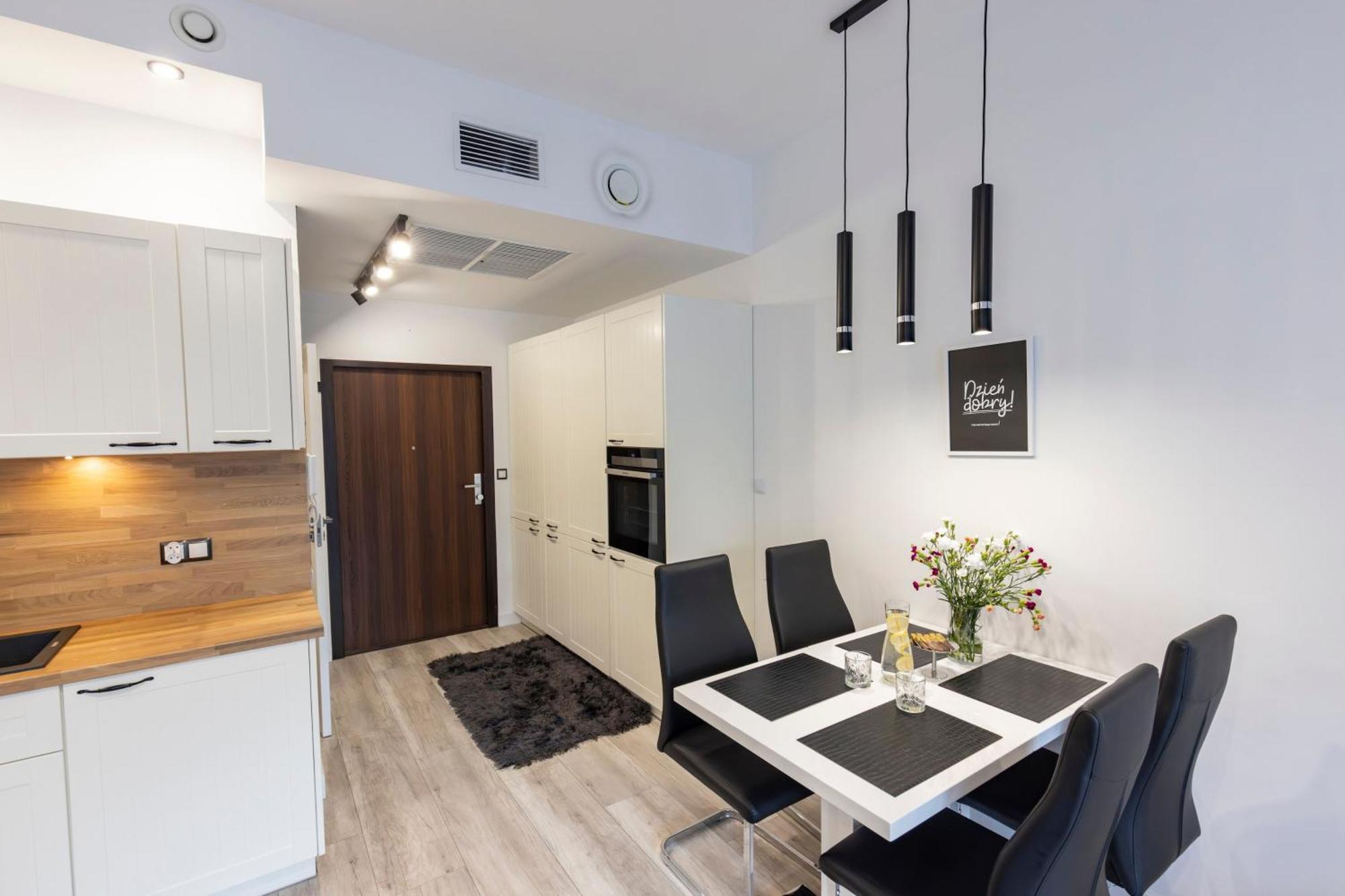 Apartly - Hanza Tower *