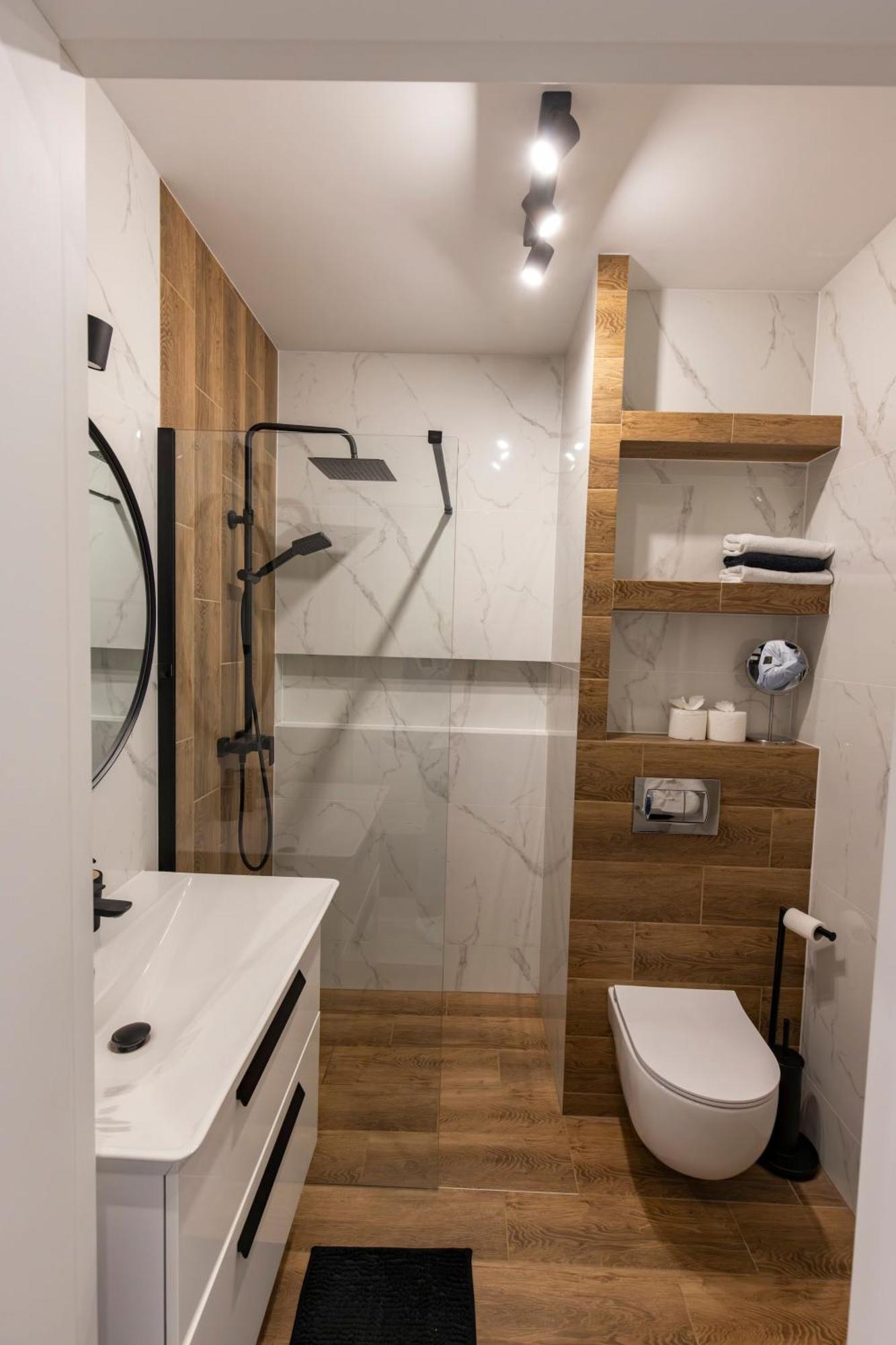 Apartly - Hanza Tower *