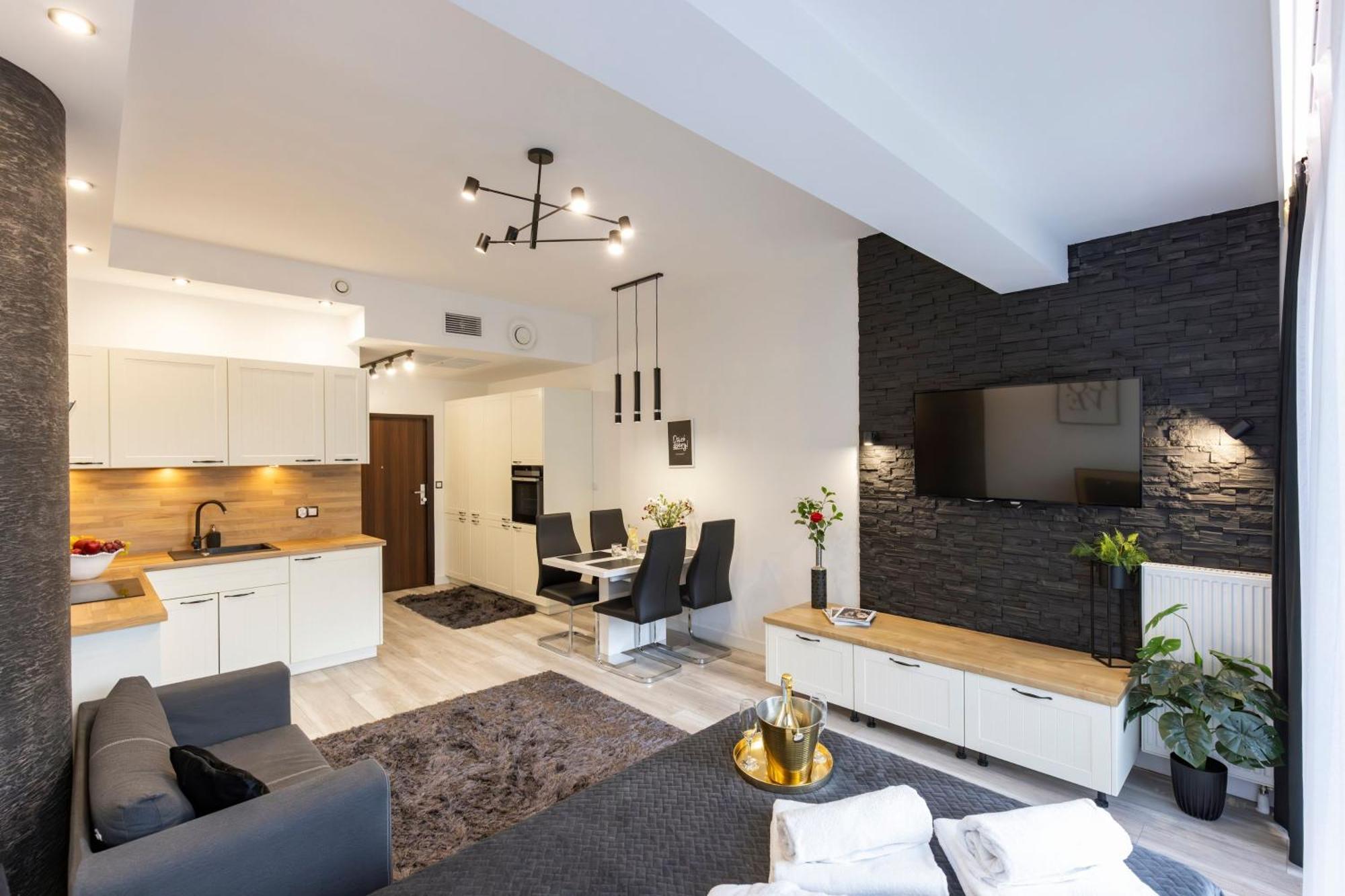 Apartly - Hanza Tower Apartment *