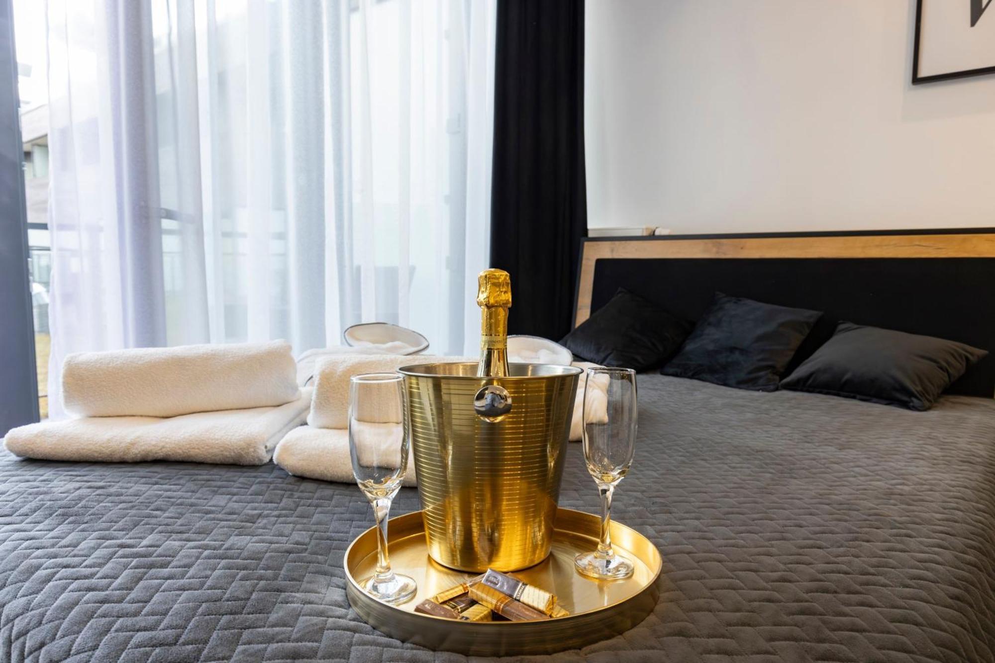 Apartly - Hanza Tower Szczecin